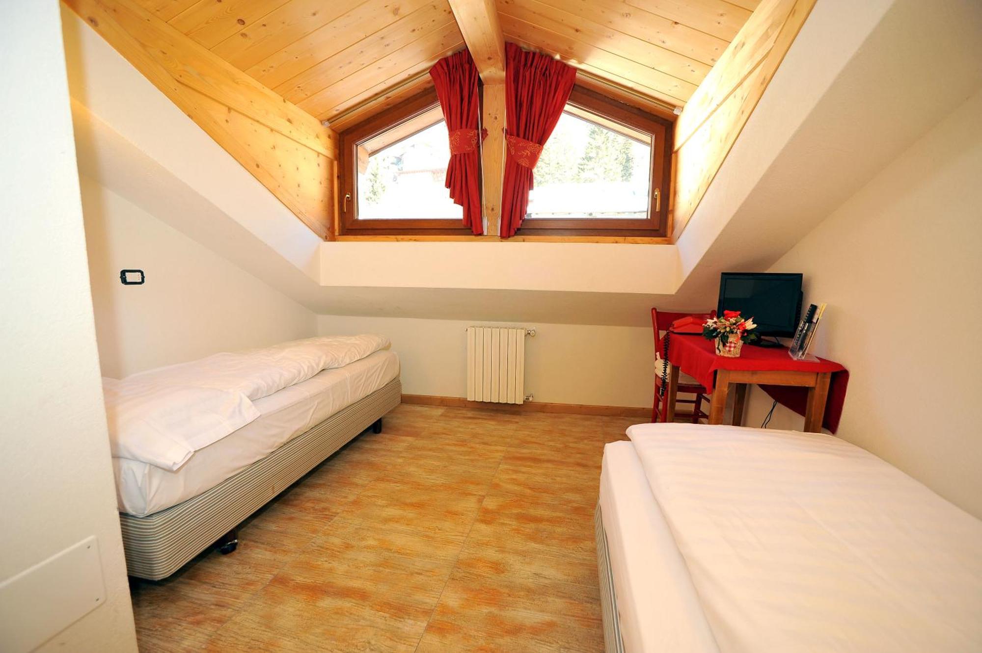 Albergo Stelvio Bormio Szoba fotó